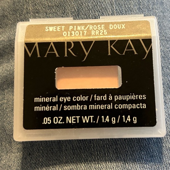 Makeup bundle - Picture 3 of 7